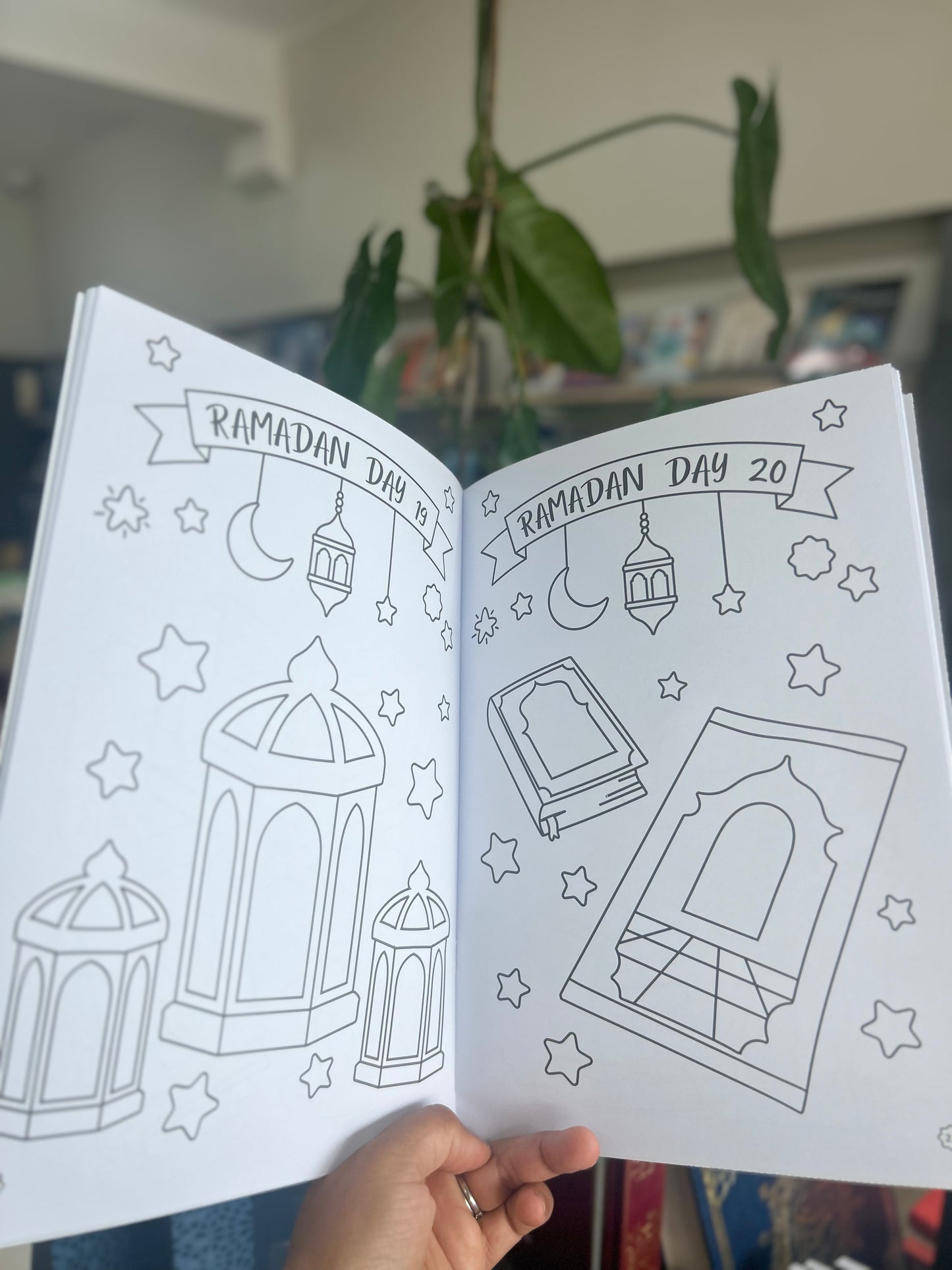 Ramadan Countdown Colouring Book