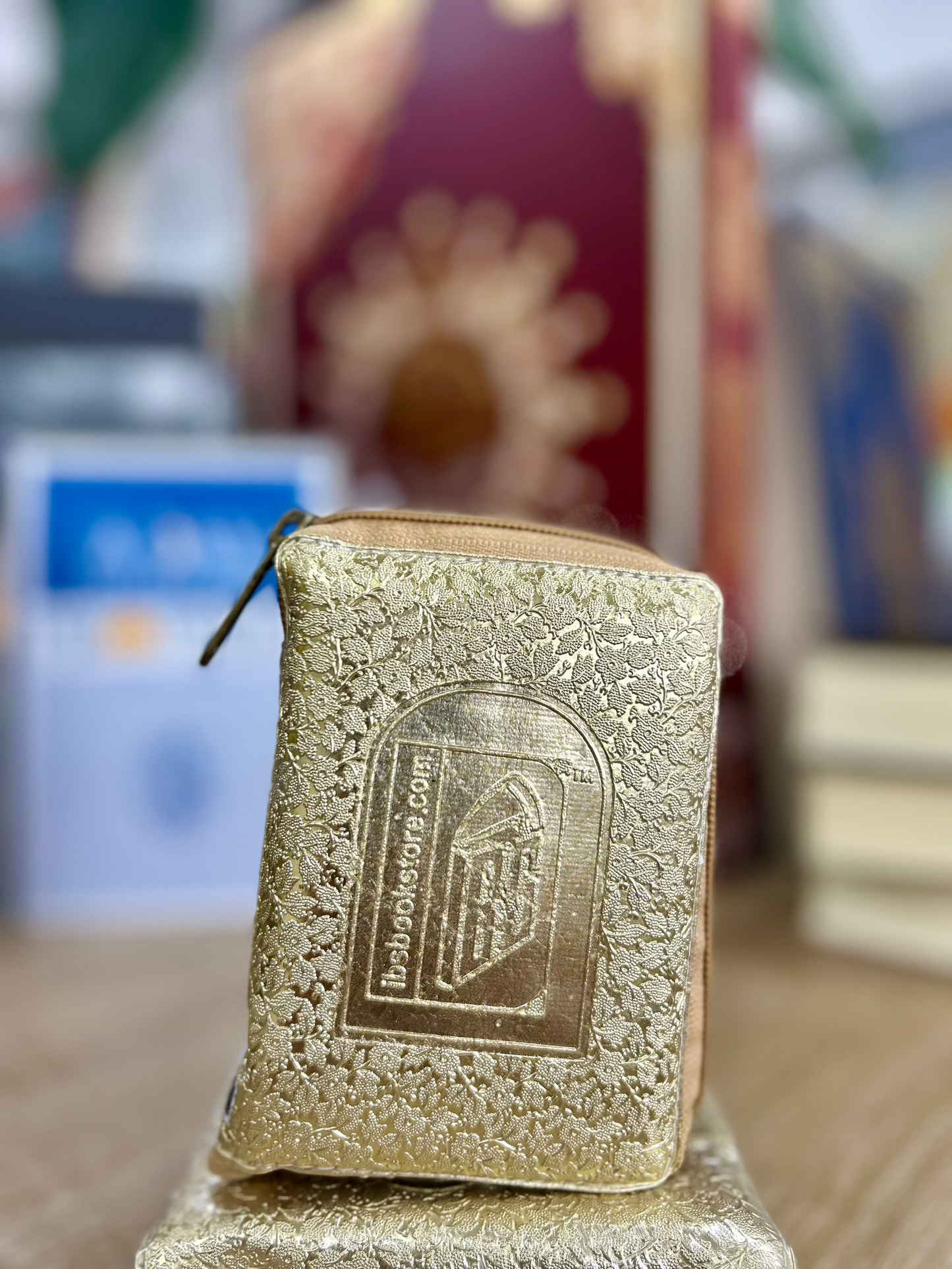 The Holy Quran (Pocket Size in Zipper Case)